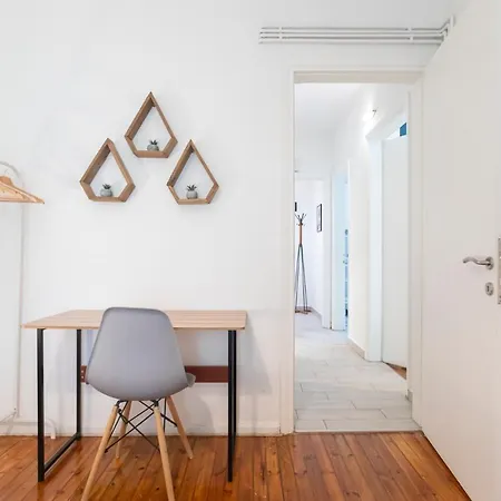 Houseloft Metropolitan Charm *